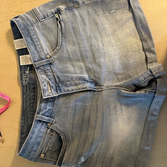 Time and Tru Blue Denim Jeans Classic Style - Picture 5 of 7